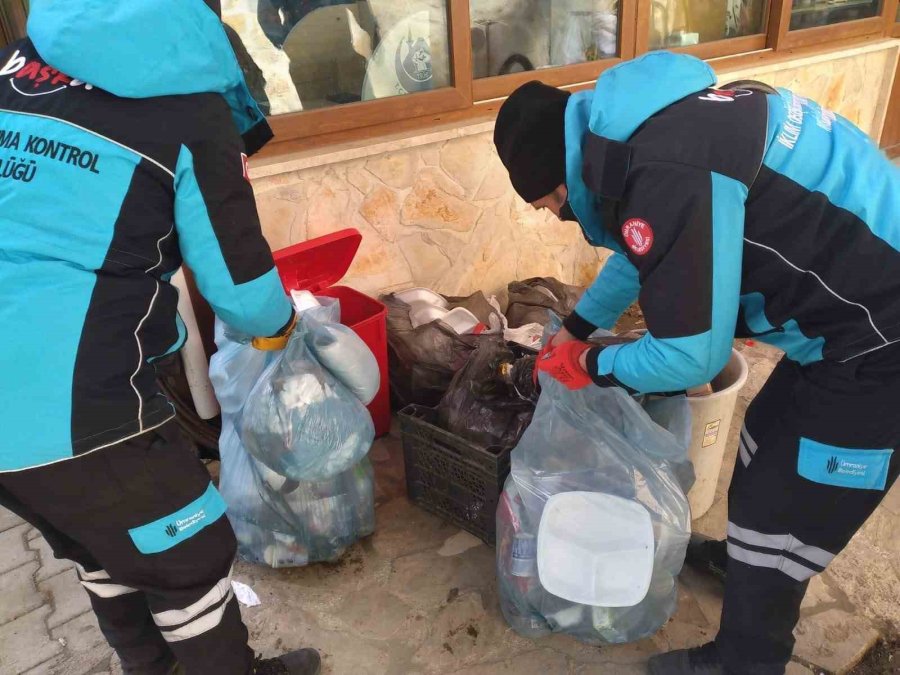 Ümraniye Belediyesi’nden Deprem Bölgesine Temizlik Desteği