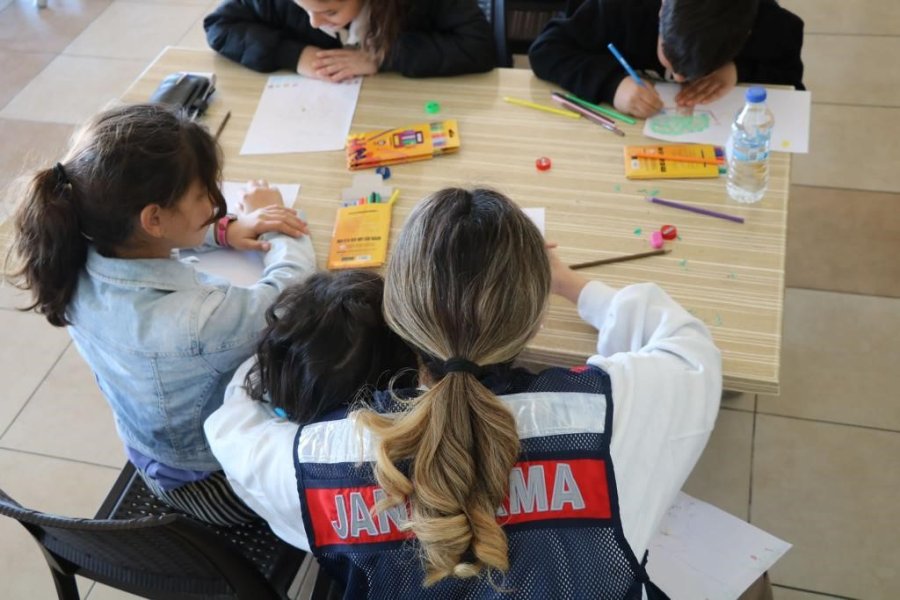 Antalya’da 27 Kilogram Esrar Ele Geçirildi