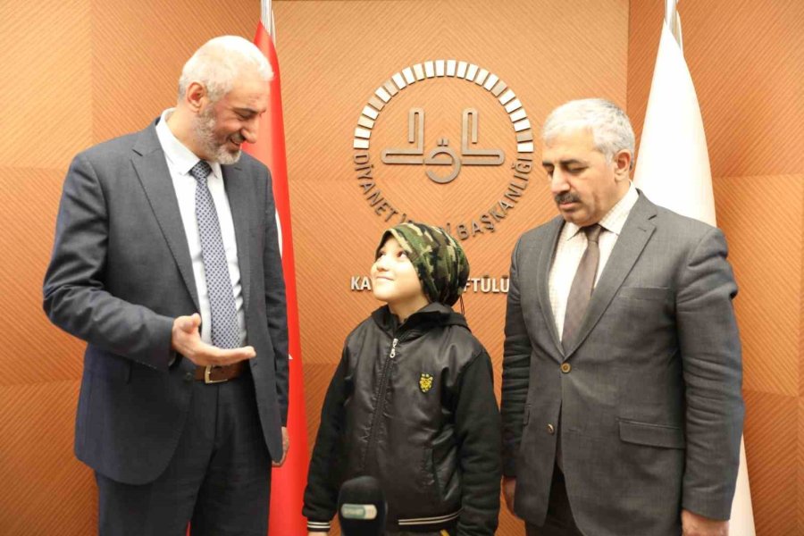 Bilgisayar Almak İçin Biriktirdiği Parasını Depremzedelere Gönderdi