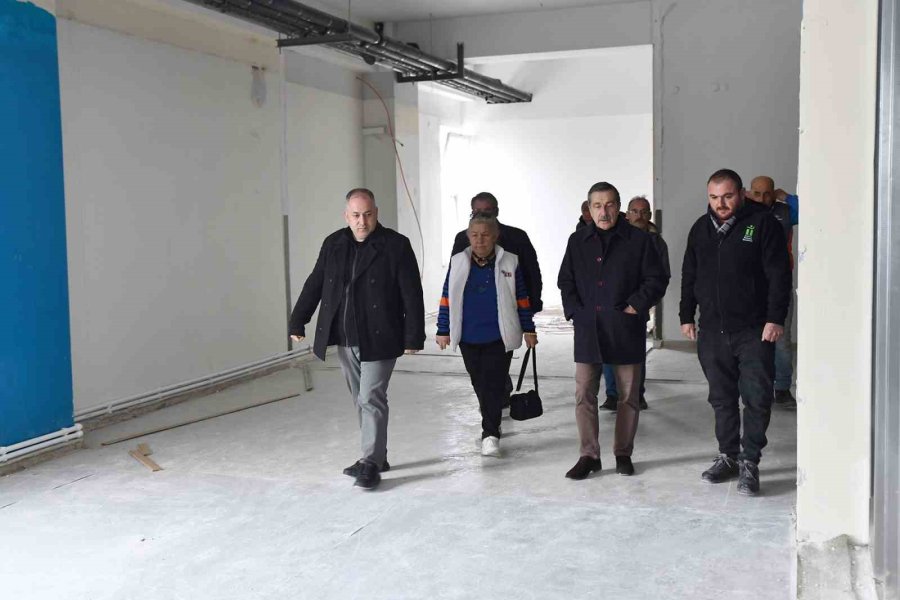 Başkan Ataç Yeşiltepe Belde Evi İnşaatını İnceledi