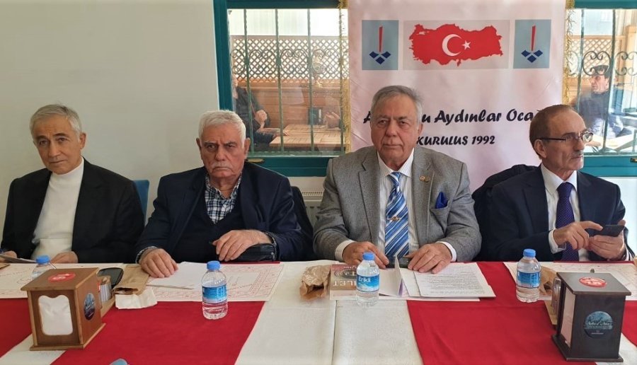 Anadolu Aydınlar Ocağı, ’deprem Felaketi’ İle ’kur’an-ı Kerim’in Yakılması’ Konularını Görüştü