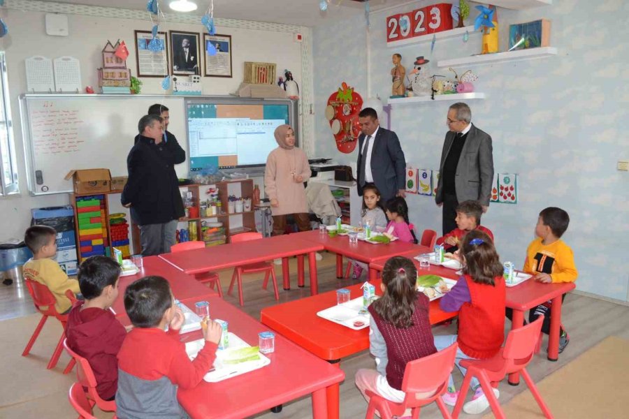 Korkuteli’de 128 Depremzede Öğrenci Okula Başladı