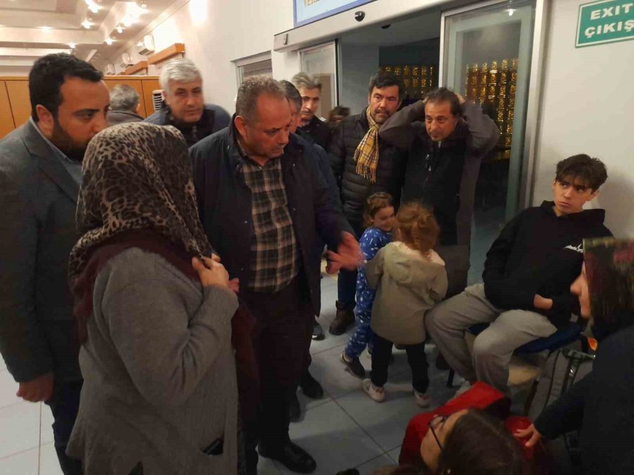 Özçelik-iş Sendikası Genel Başkanı Değirmenci: "7 Bin Üyemize 15 Milyon Tl’lik Yardım Yapıyoruz"