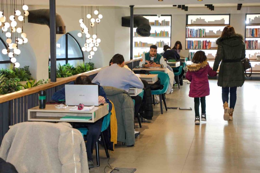 Talas’ta Kütüphaneler Yeniden Açık