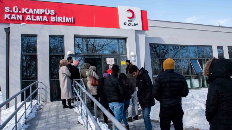Sü Personeli Ve Öğrencilerinden Kan Bağışı Kampanyasına Destek