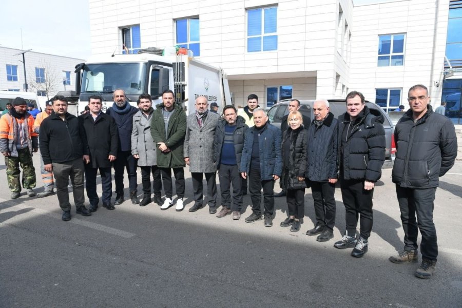 Büyükkılıç, Spor Camiası İle Deprem Bölgesi’nde Bir Araya Geldi