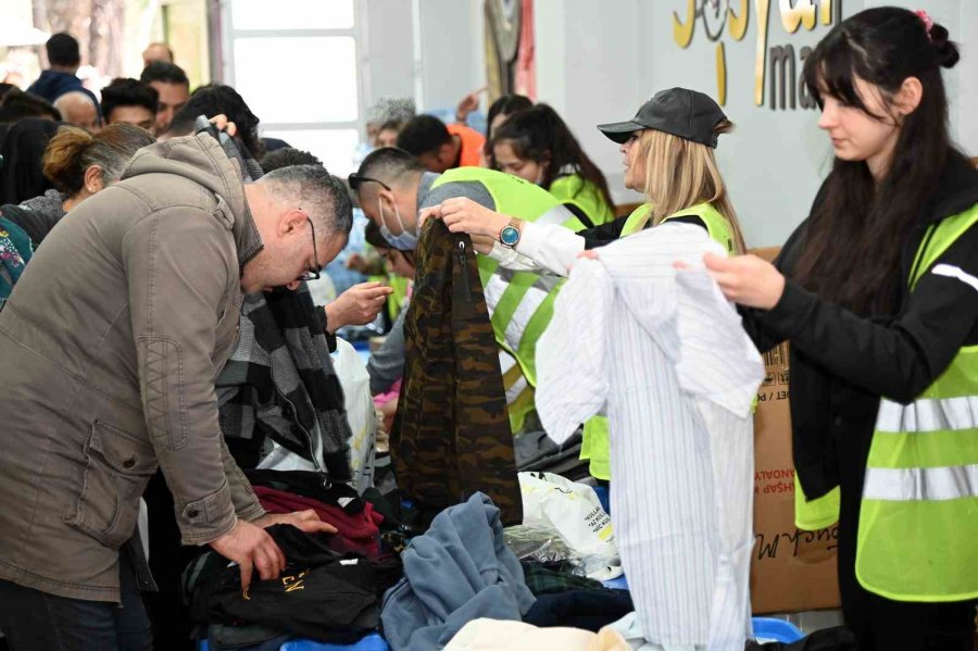 Manavgat Belediyesi’nden, 31 Bin 500 Depremzedeye Sıcak Dokunuş