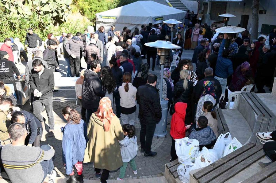 Manavgat Belediyesi’nden, 31 Bin 500 Depremzedeye Sıcak Dokunuş