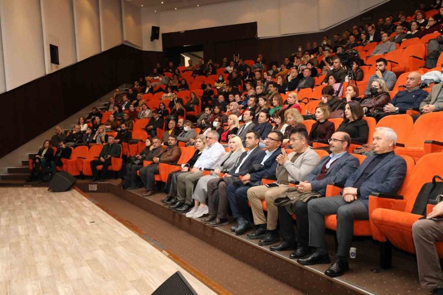 Rektör Özkan: "19 Öğrencimizi Depremde Kaybettik"