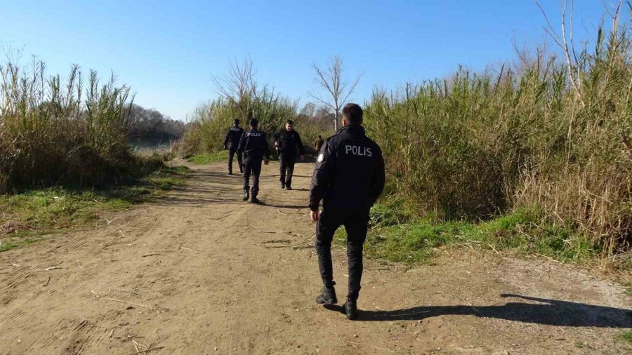 Kayıp Gencin Cansız Bedeni Irmak Kenarında Asılı Bulundu
