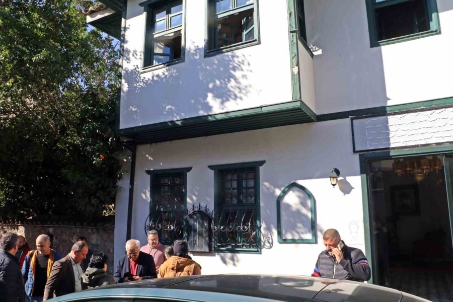 Tarihi Kaleiçi’ndeki İşgalci Otelin Tahliyesi Gerçekleştirildi