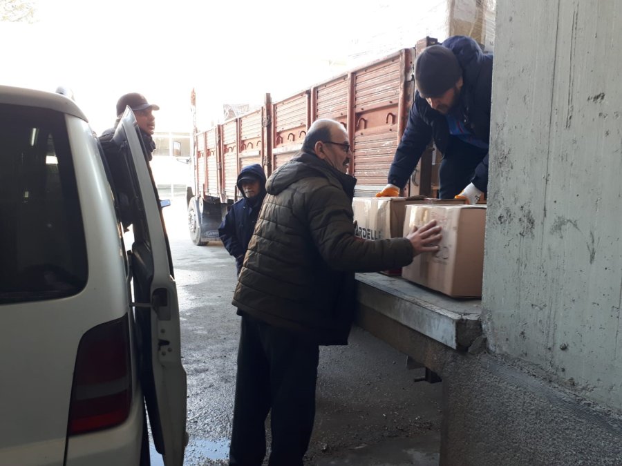 Eskişehirli Arıcılar Deprem Bölgesine Bal Gönderiyor