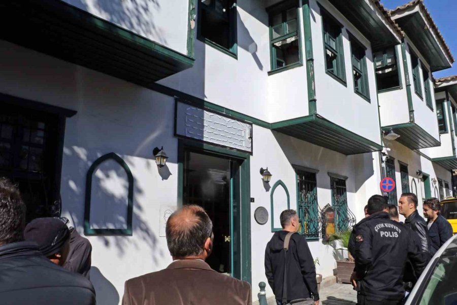 Tarihi Kaleiçi’ndeki İşgalci Otelin Tahliyesi Gerçekleştirildi