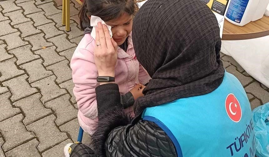 Eskişehir İl Müftülüğü Din Görevlilerinin Çadır Kentlerdeki Destek Çalışmaları Sürüyor