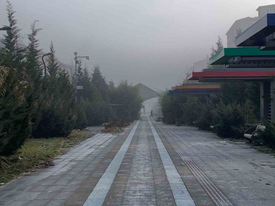 Eskişehirliler Güne Puslu Hava İle Uyandı