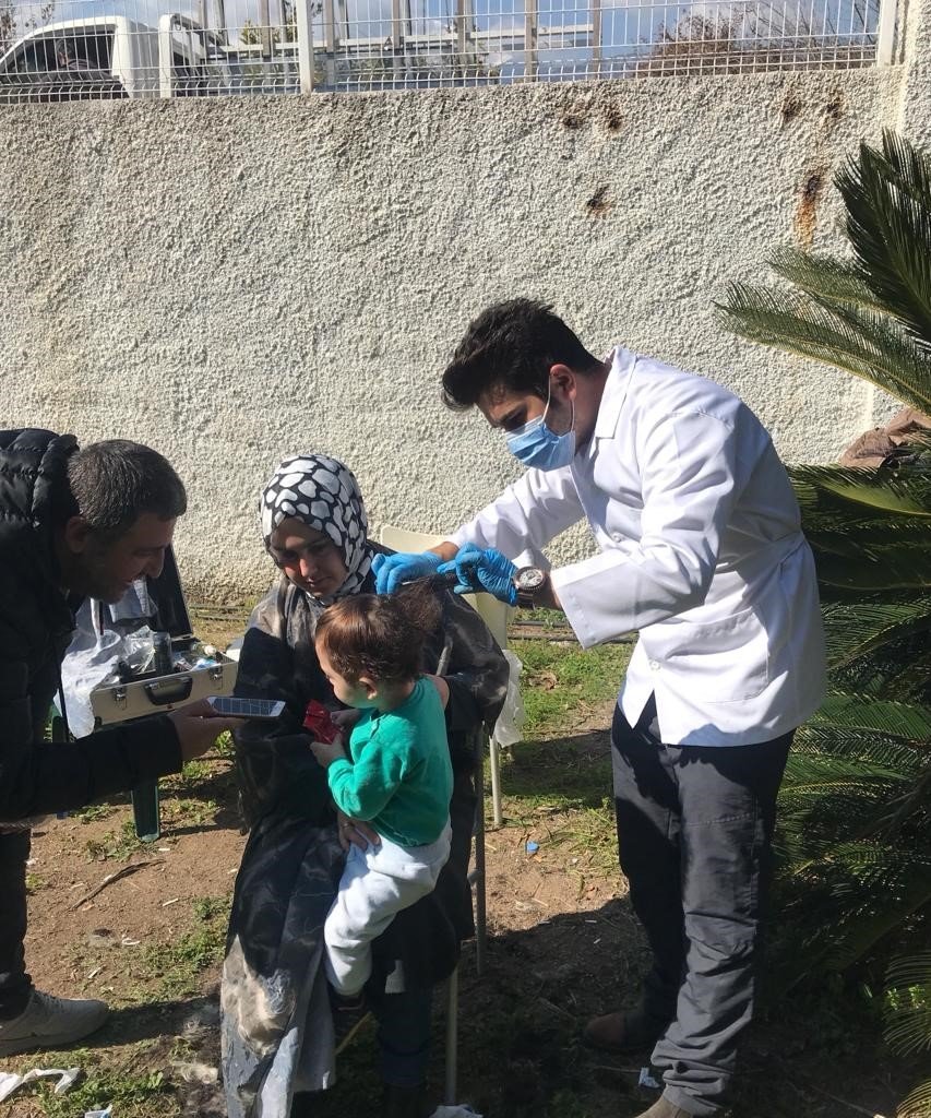 Kemer Belediyesi’nden Depremzedelere Ücretsiz Saç Tıraşı Hizmeti