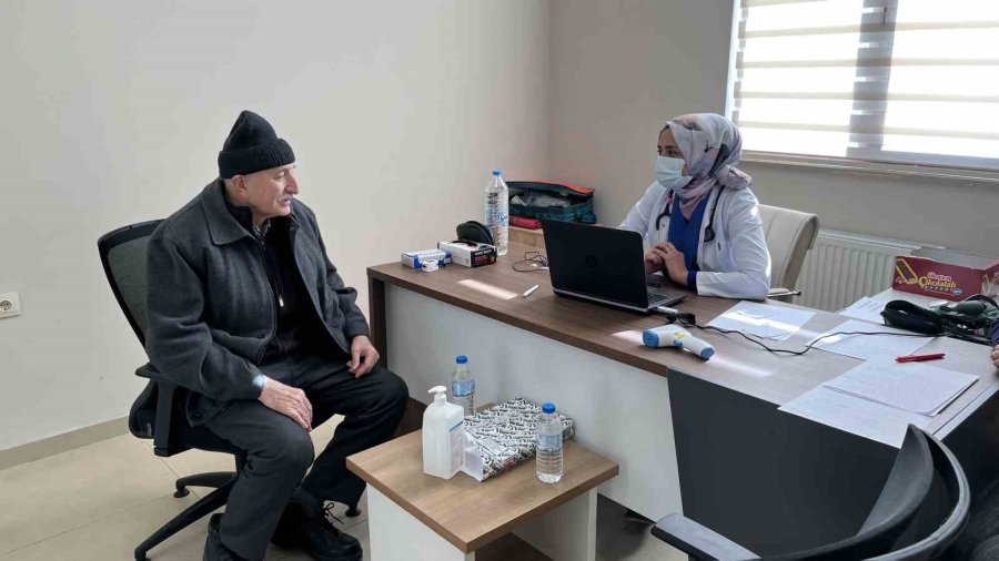 Kyk Yurdunda Kalan Depremzedeler İçin Tüm İmkanlar Seferber Edildi