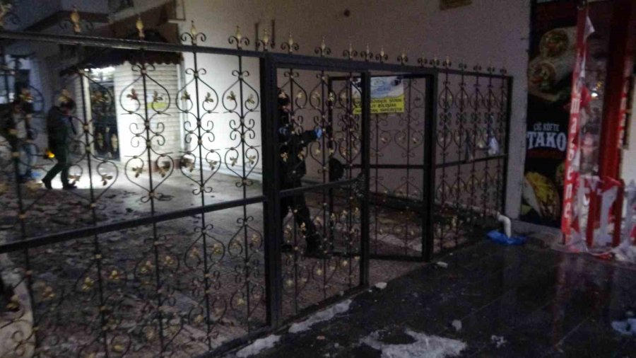 Deprem Dinlemedi, Pusu Kurup Husumetlisine Kurşun Yağdırdı