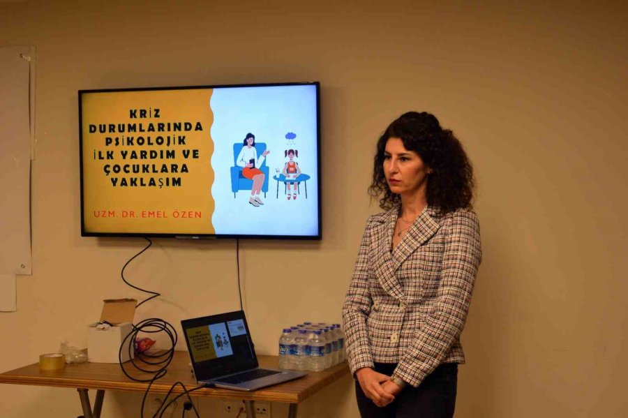 Manavgat Gençlik Meclisi’nden Deprem Sonrası Psikolojik Yardım Eğitimi