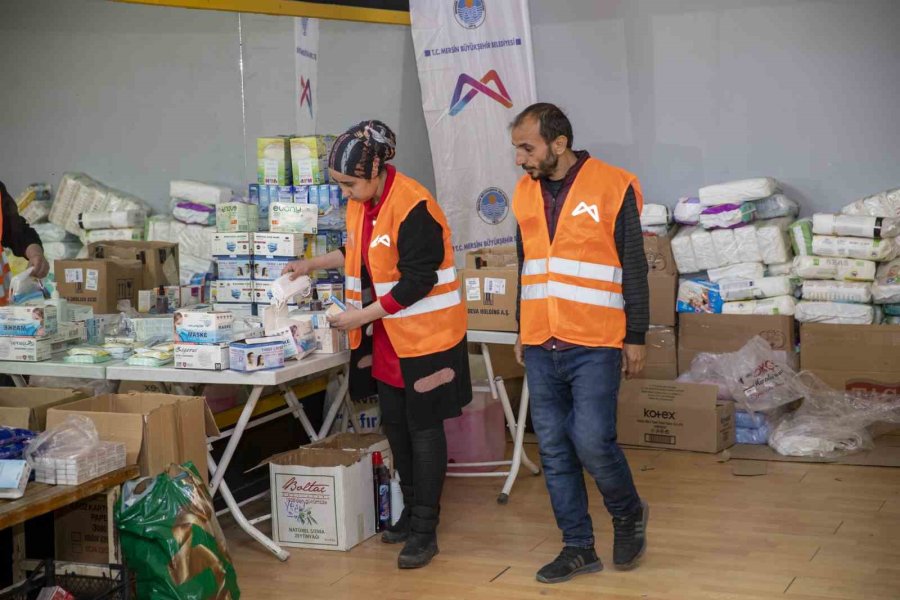 Mersin’de Depremzedeler İçin 7 Dayanışma Merkezi Kuruldu