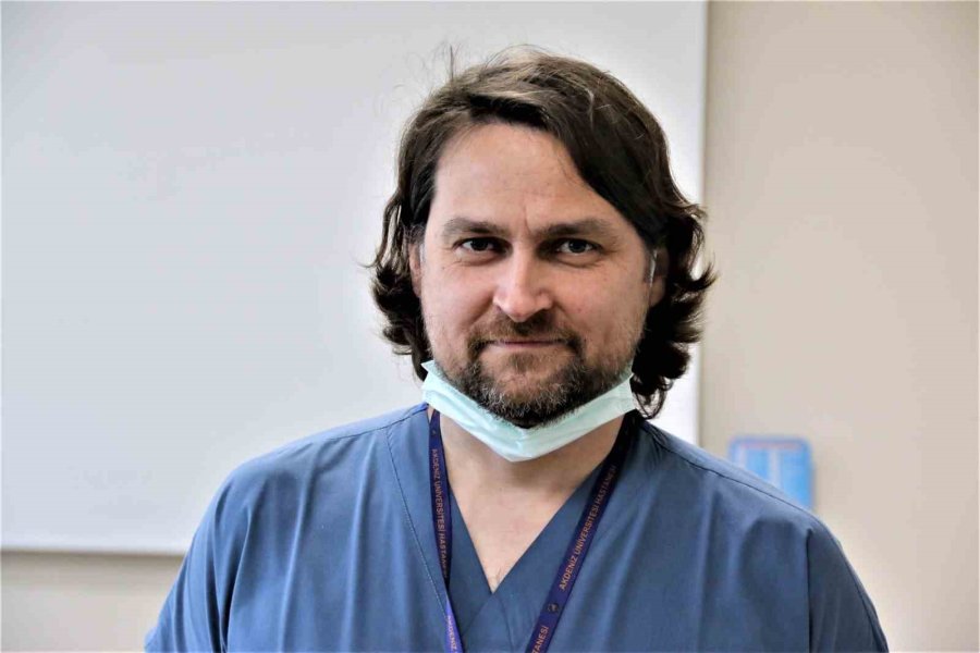 Depremzede Anneden Yürek Burkan Sözler: “kızım Çadırda Sabaha Kadar Su Diye Ağladı”