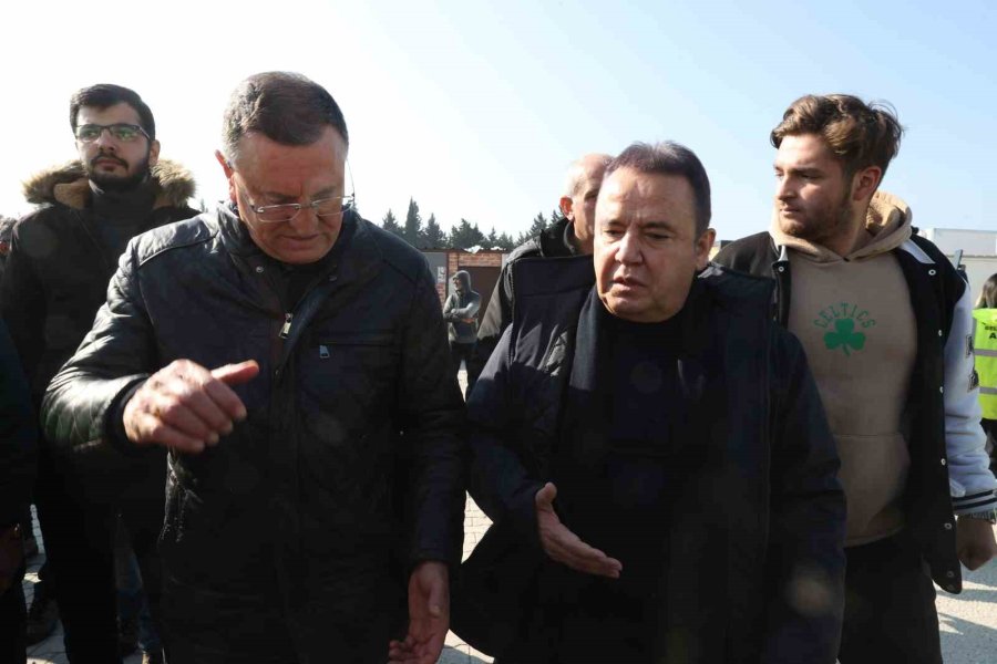 Başkan Böcek, Üçüncü Kez Deprem Bölgesinde