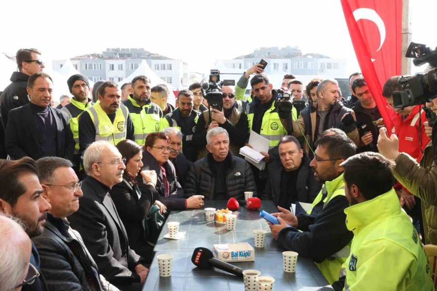 Başkan Böcek, Üçüncü Kez Deprem Bölgesinde