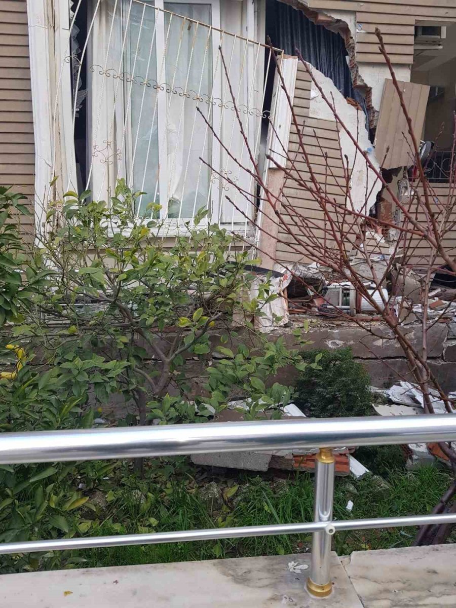 Depremde Ailesini Kaybedip Kayıtlara Ölü Olarak Geçmişti, Adeta Yeniden Doğdu