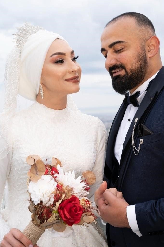 Balayını Bıraktılar, Deprem Bölgesine Yardıma Koştular