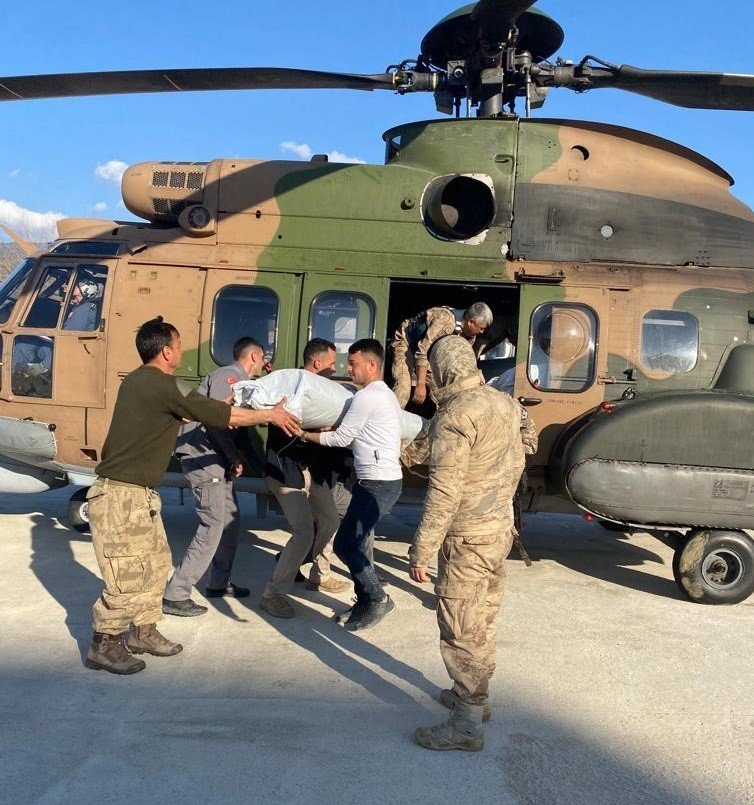 Jandarmadan İlçe Ve Köylere Destek Sürüyor