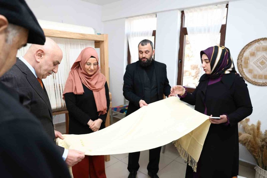 Geleneksel Beypazarı Bürgüsü Atölyesi Depremzedeler İçin Seferber Oldu