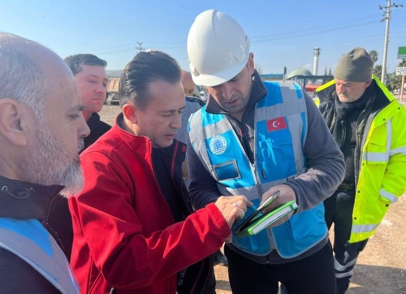 Tuzla Belediye Başkanı: “kalıcı Konutlar Yapılana Kadar Belediyecilik Hizmeti Sunacağız”