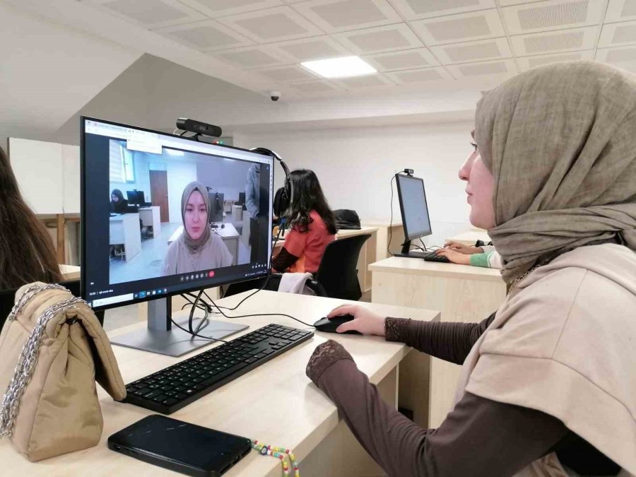 Gazi Üniversitesi Depremden Etkilenen Öğrencileri İçin ‘psikososyal Destek Programı’ Düzenledi