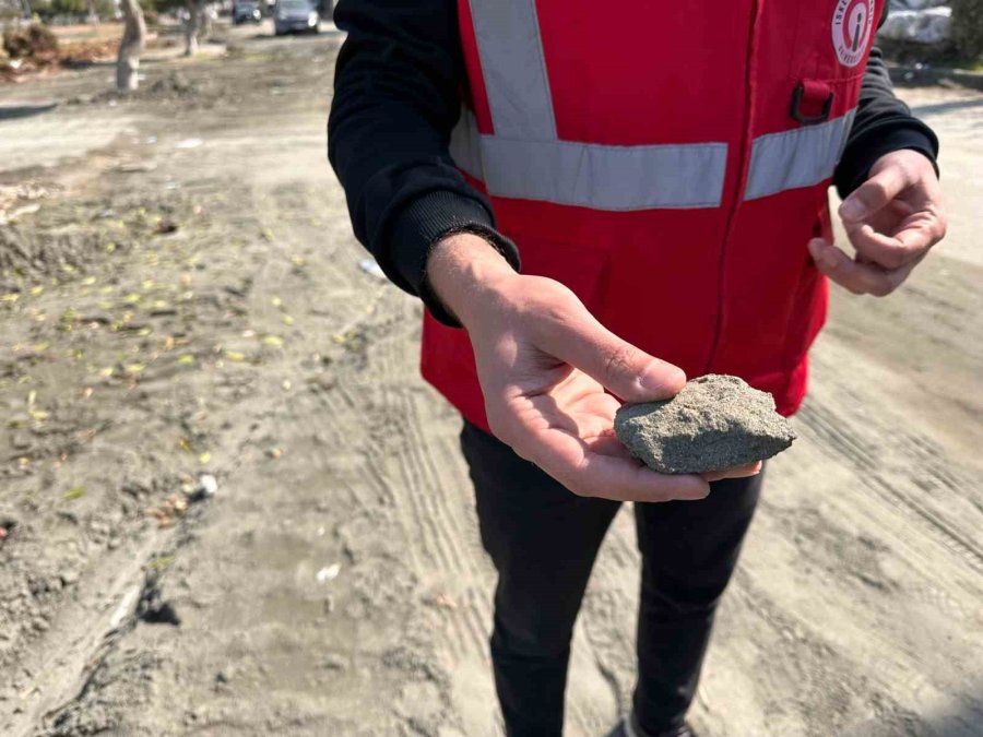 Deniz Kumu Sanıldı, Kılcal Damarlardan Yüzeye Çıkan Sitrik Kil Olduğu Anlaşıldı