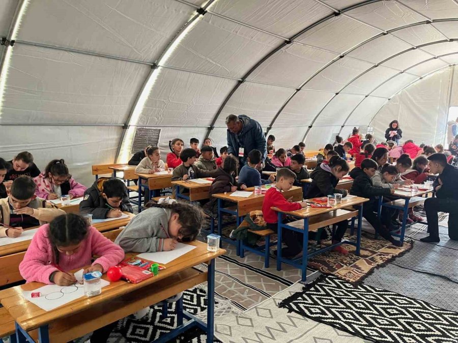 Çadır Kentlerde Öğrencilere Yönelik Psikososyal Eğitimler Başladı