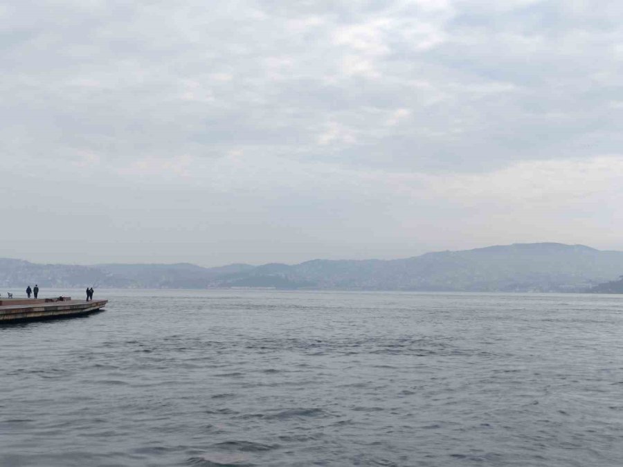İstanbul Boğazı’nda Gemi Trafiğine Sis Engeli