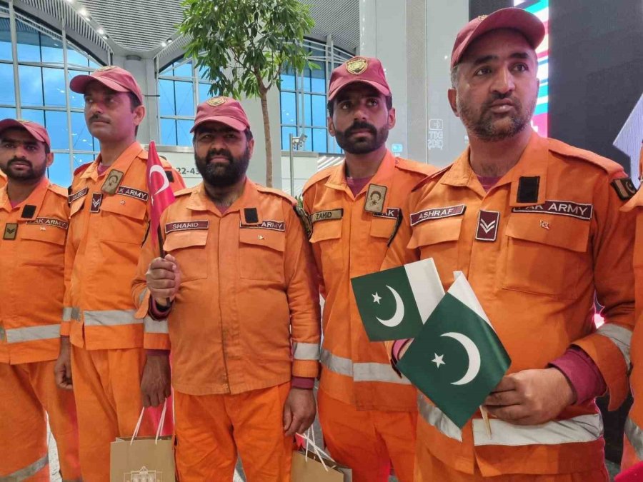 Pakistan Arama Kurtarma Ekibi İstanbul’dan Tören İle Uğurlandı