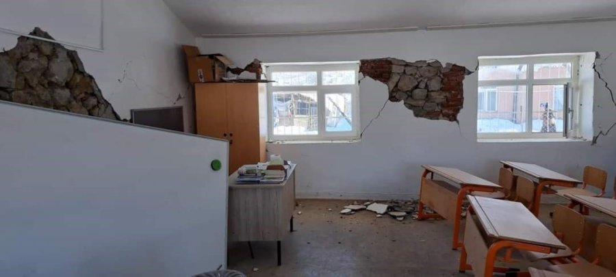 Bingöllüler, Yıkılan Köylerine Dikkat Çekiyor