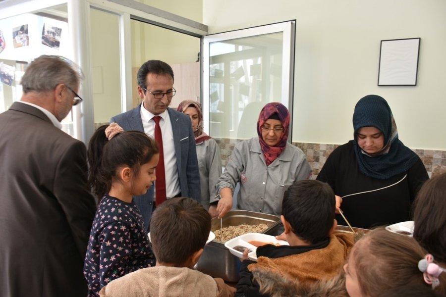 Karaman’da Ücretsiz Yemek Uygulamasının Çerçevesi Genişletildi