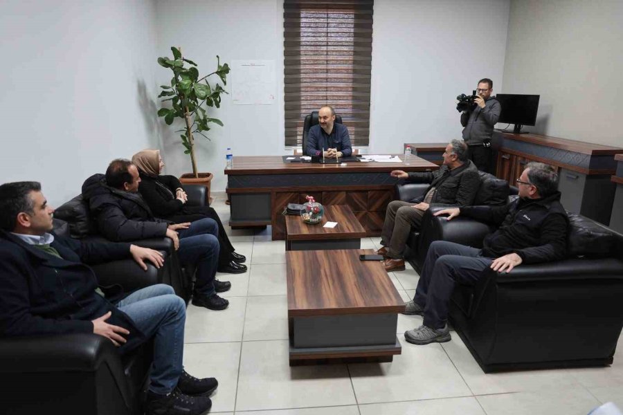 Hacılar Ve Develi Belediyeleri Göksun’da Çalışmalara Destek Veriyor