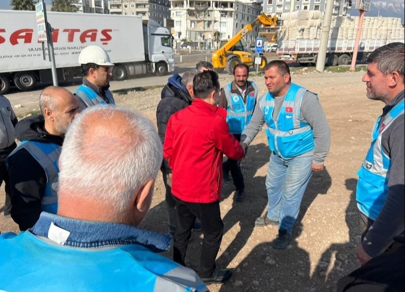 Tuzla Belediye Başkanı: “kalıcı Konutlar Yapılana Kadar Belediyecilik Hizmeti Sunacağız”