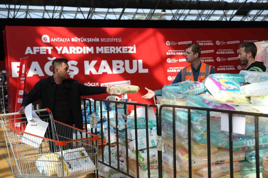 Büyükşehir’den 13 Bin 574 Depremzede Aileye Yardım