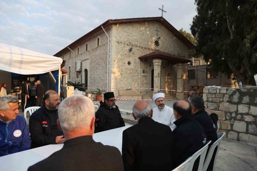 Diyanet İşleri Başkanı Erbaş’tan Hatay’da Saint İlyas Rum-ortodoks Kilisesine Ziyaret