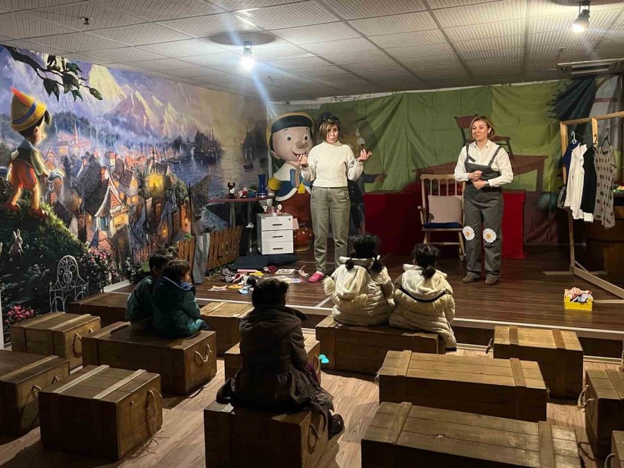 Doğal Afet Sonrası Çocuklara Müze Terapisi