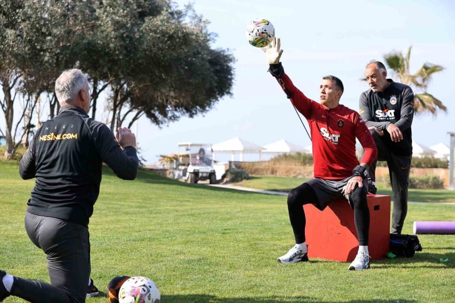 Galatasaray Hazırlıklarını Sürdürdü
