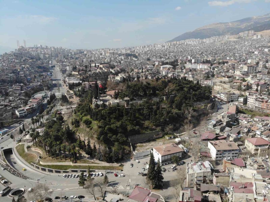 Tarihi Kahramanmaraş Kalesi Depremde Ayakta Kaldı
