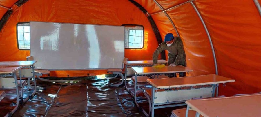 Msb: "mehmetçik Okulları Oluşturmaya Devam Ediyor"