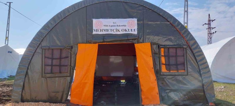 Msb: "mehmetçik Okulları Oluşturmaya Devam Ediyor"