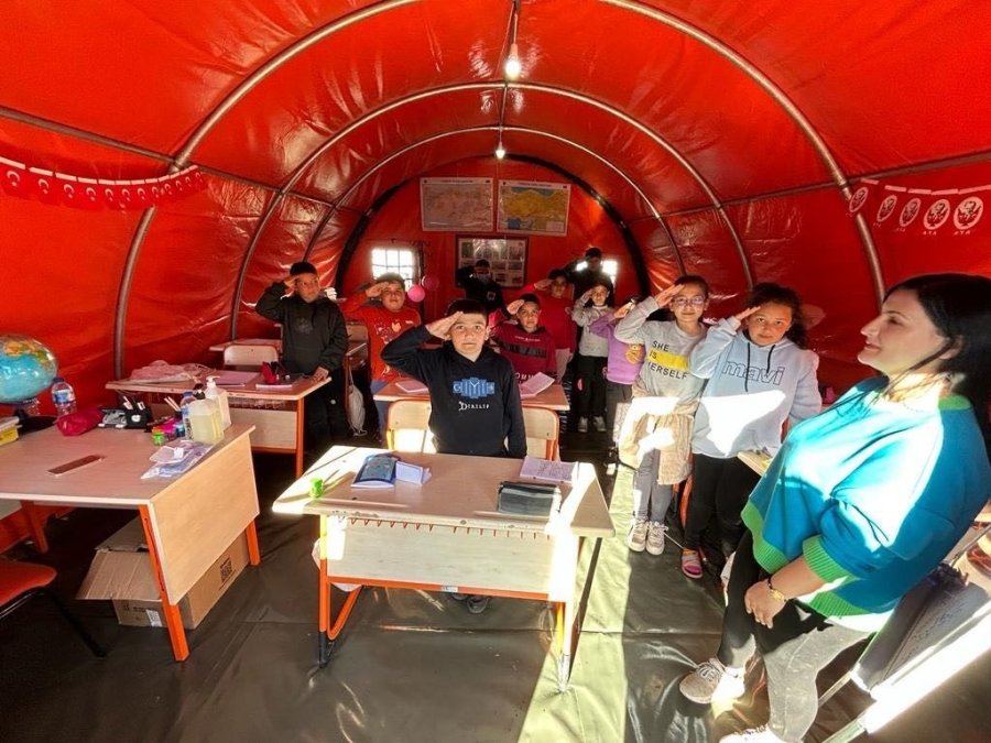 Msb: "mehmetçik Okulları Oluşturmaya Devam Ediyor"