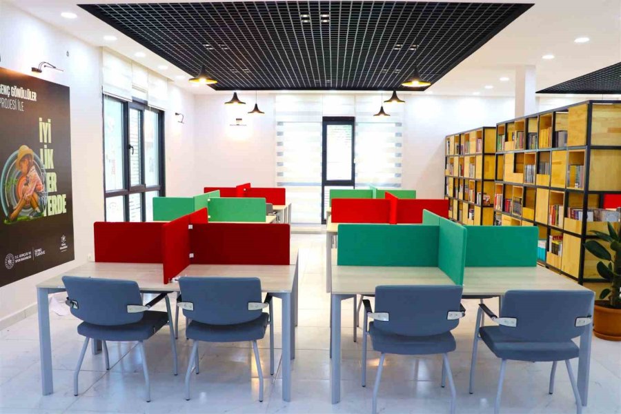 Karaman’da Genç Ofis Gençlerin Uğrak Noktası Oldu